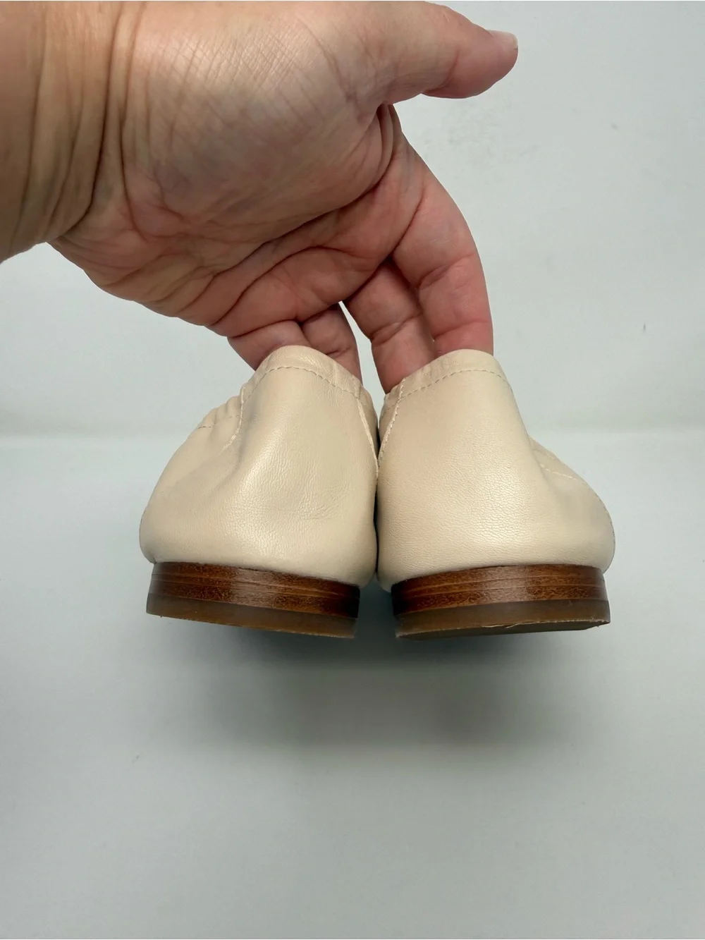 New Tory Burch Ballet Loafer New Cream Sz 10